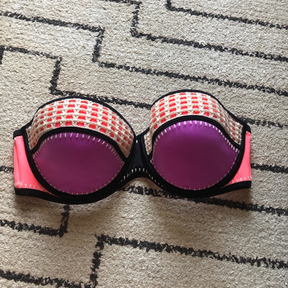 Victoria’s Secret bikini top